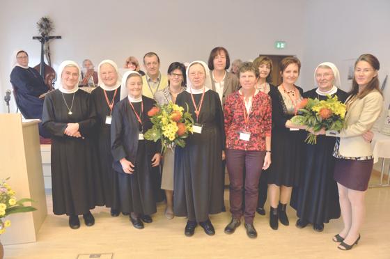 Für ihren jahrelangen Einsatz wurden zahlreiche Mitarbeiter der Barmherzigen Schwestern vom heiligen Vinzenz von Paul geehrt.	Foto: Orden