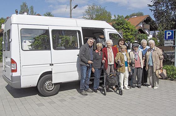 Mobil im Alter  mit dem Seniorenbus kein Problem.	Foto: HdS