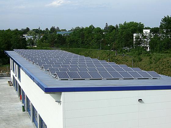 Photovoltaik auf dem Dach des gemeindlichen Bauhofs. F.: MO