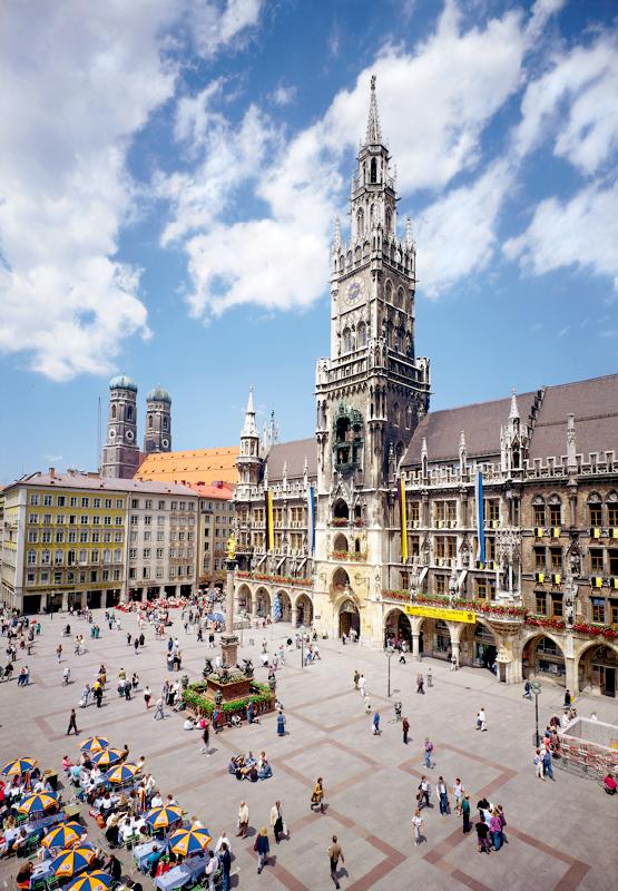 Wer zieht ab Mai ins Münchner Rathaus ein? Nur eine der vielen Fragen, die in der Landeshauptstadt 2014 für Diskussionen sorgen werden.	 Foto: München Tourismus/Friedrich Zenz