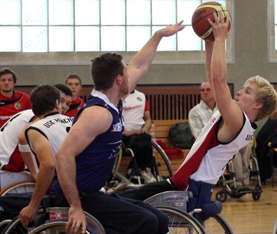 Münchens erfolgreichster Rollstuhlsportverein USC will auch Menschen ohne Handicaps begeistern. 	Foto: Verein