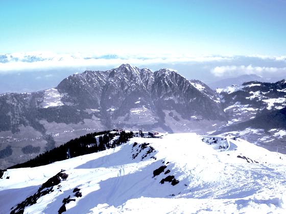 Ein Tag in den Bergen, ob mit oder ohne Skier, das bietet der TSV 54 - DJK München.	Foto: VA