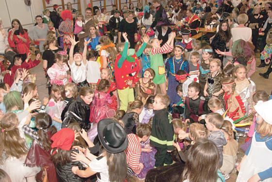 Die kleinen Narren hatten viel Spaß auf der traditionellen Kinderfaschingsparty. Foto: Verein