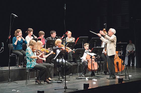 Die Nachwuchsmusiker der Münchner Philharmonika übt fleißig für ihr Konzert.	Foto: VA