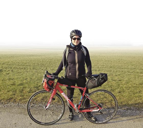 Franziska Hollender startet beim »World Cycle Race« Mindestens 18.000 Meilen ohne vorgegebener Route sollen es am Ende werden. 	Foto: Privat