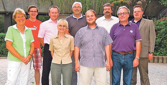 Der Vorstand des Fördervereins setzt sich ein für die Wirtschaftsschule Freising.	Foto: VA