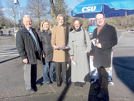 Die Europaabgeordnete Niebler unterstützt die örtliche CSU im Wahlkampf.	Foto: VA