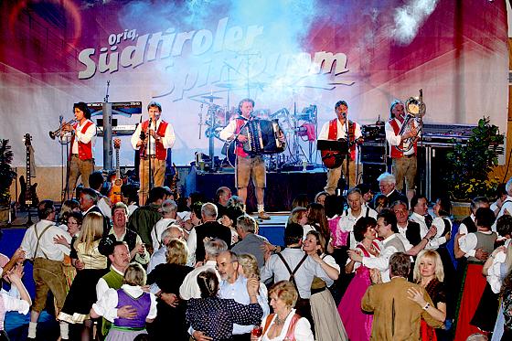 Die Band »Südtiroler Spitzbuam« wird auch heuer wieder für gute Stimmung sorgen.	Foto: Ulli Wagner