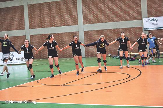 Die Volleyball-Damen des DJK freute sich über eine gelungenen Saisonabschluss. 	Foto: Helmut Keiling