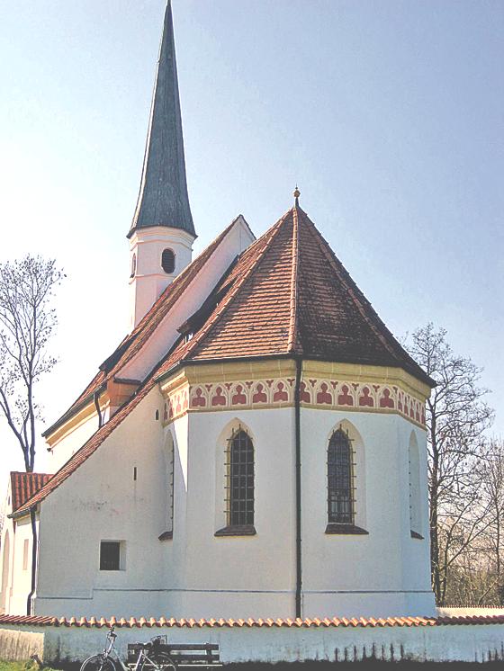 Das Lindumer Kirchel bietet die Kulisse für den  Radlauslug ins idyllische Lappbachtal.	Foto: VA