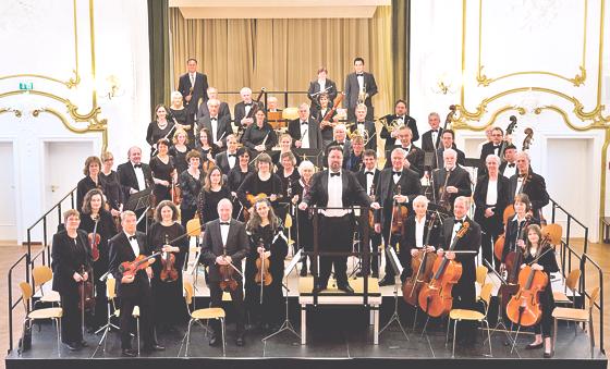 Die Holzkirchner Symphoniker spielen bei ihren  Frühjahrskonzert Werke von Joseph Haydn.	F: VA