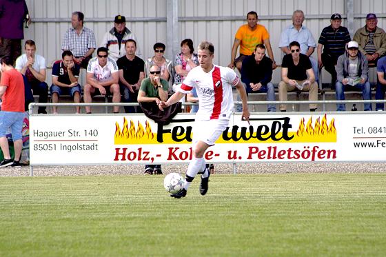 Der 20-Jährige Daniel Suck verabschiedet sich zu  Regionalliga-Aufsteiger VfR Garching.	Foto: SV Lohhof