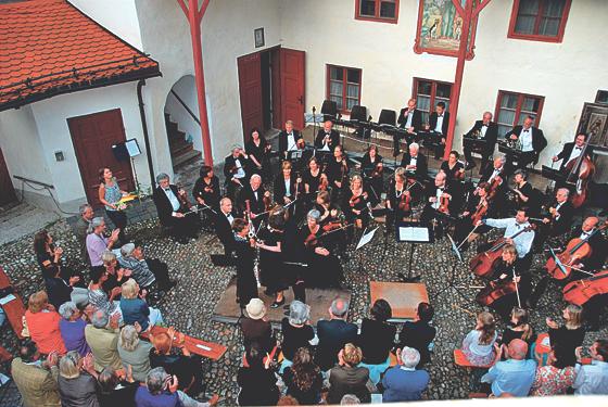 Das Publikum erwartet klassiche Orchestermusik mit Werken von Rodrigo und Mozart. 	Foto: VA
