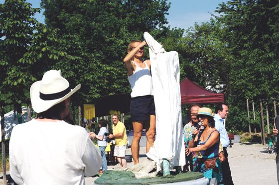 Riki Reinwein wird am 12. Juli vor dem Kaffee Giesing ihre Skulptur »Lebe« aufstellen.	Foto: VA