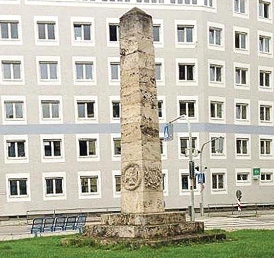 Das »Helden«-Denkmal steht an der Ecke Loth-, Georgen- und Winzererstraße. 	Foto: privat