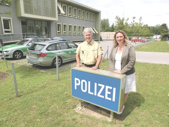 Kerstin Schreyer-Stäblein, MdL und der Polizeihauptkommissar Andreas Aigner.	Foto: Cornelia Schuster