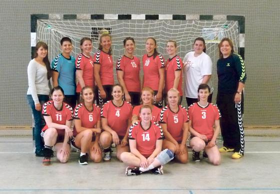 Die Handball-Damen des TSV Milbertshofen (auf dem Foto die 1. Mannschaft) waren Gastgeber.	Foto: VA