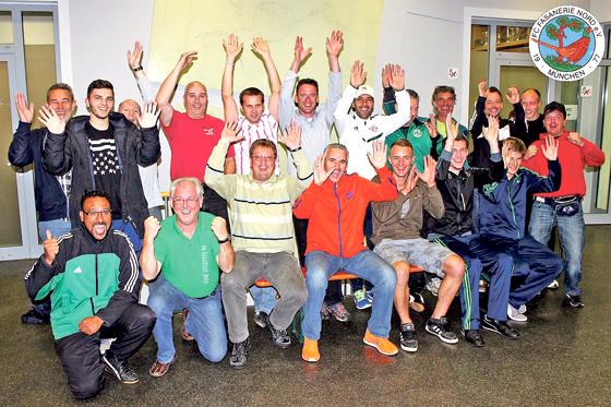 Freuen sich auf die neue Saison: Die Coaches der Juniorenteams des FC Fasanerie Nord.	Foto: Verein