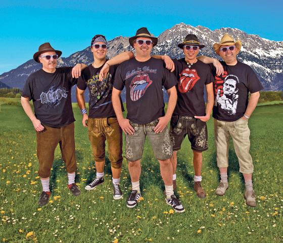Bekannt aus den Medien und Stammgäste auf der Wiesn: Die fünf »Rockaholixs Buam«  fünf echte, musikalische Haberfeldtreiber.	Foto: Rockaholixs.de
