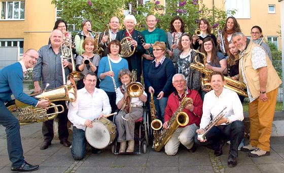 Unterhaltung für die ganze Familie bietet das Blasorchester mit seinen Stadtmusikanten.	Foto: VA