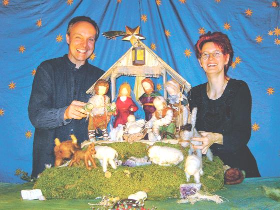 Das Puppentheater »Elfentau« spielt im Wolf-Ferrari-Haus die Weihnachtsgeschichte für Kinder. 	Foto: VA