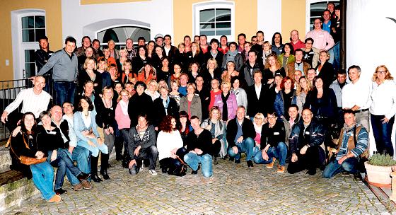 Fast alle ehemaligen Schüler nahmen am Jahrgangstreffen nach nunmehr 30 Jahren Abschluss der 10. Klasse der Realschule Ebersberg teil.	Foto: J. Rossmann