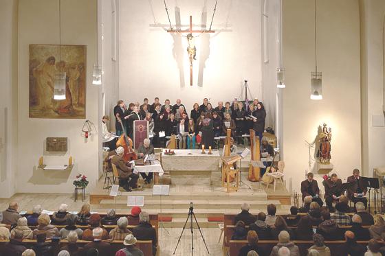 Am zweiten Advent steht der beliebte Auftritt des Chors von Georgine Pörtl an.	Foto: VA