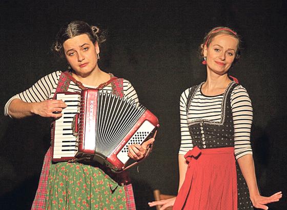 Lieder vom Leben, Lieben und Laufen spielen »Hasemanns Töchter« aus Straubing.	Foto: Hans Lauer