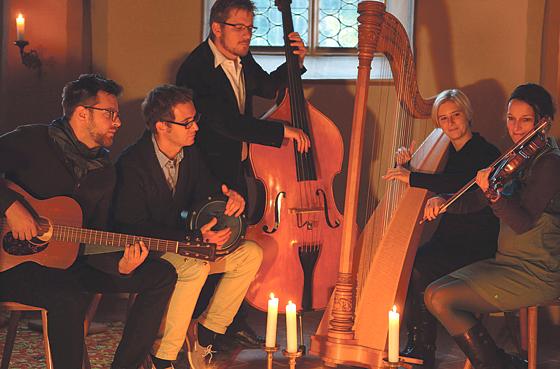 Die Musikgruppe »Luz amoi« spielt am 18. Dezember in Oberhaching auf. 	Foto: VA