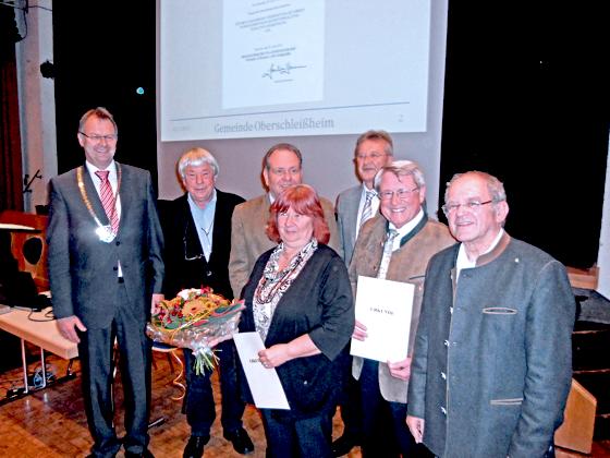Ausgezeichnet wurden (von links) Dr. Peter Lemmen, Emil Köbele, Marianne Riedelbauch, Erich Elsner, Hans Hirschfeld, Manfred Brunner
