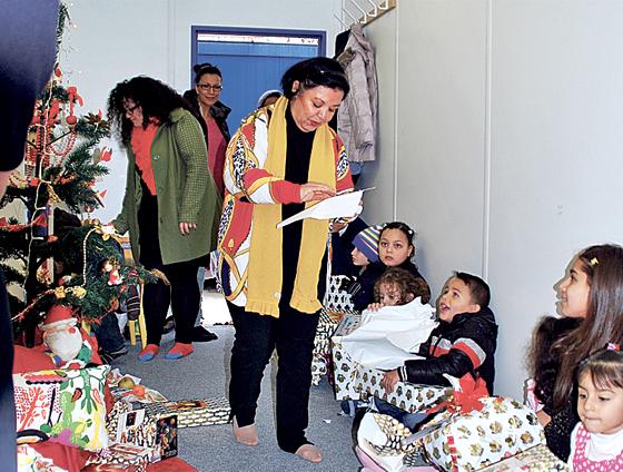 In der Asylbewerbernotunterkunft herrscht nun auch ein wenig Weihnachtsstimmung.	Foto: privat
