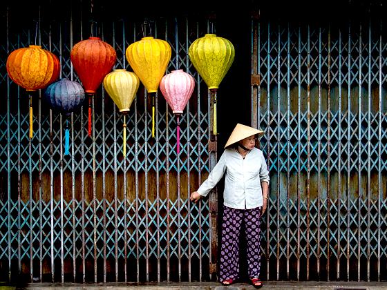 Christian Schüehle fotografierte Menschen in Vietnam bei ihrer Arbeit und in ihrem direkten Lebensumfeld. Seine spannenden Motive sind in einer Ausstellung im Neubiberger Haus für Weiterbildung zu sehen.	Foto:  Christian Schüehle