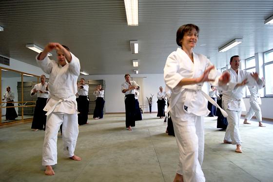 Die Aikido-Gruppe des TuS Holzkirchen lädt zum Open Dojo am 9. Februar ein. 	Foto: VA