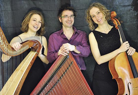 Das Trio Maria Friedrich, Thomas Gruber und Sabine Gruber-Heberlein.	Foto: VA