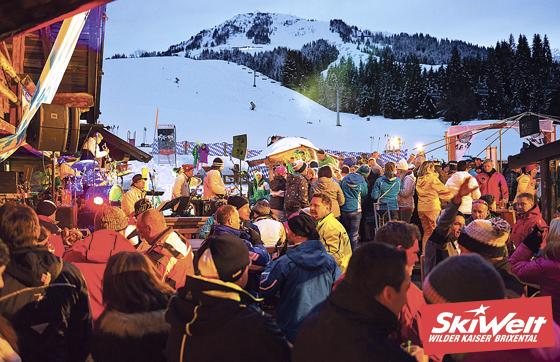 Die bekannte Wiesnband »Blechblosn sorgt für die richtige Partystimmung auf der Stöcklalm. Foto: SkiWelt