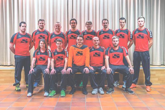 Die Fußballmannschaft der FFW Unterhaching hofft auch viele Zuschauer beim Hallenfußball-Turnier in der Sportarena am 14. März. 	Foto: VA