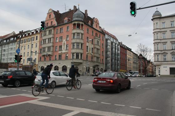 Gefährliche Kreuzung Orleansstraße/Rosenheimer Straße: Anwohner aus Haidhausen kritisieren die Pläne der Stadt, die Fahrspuren zu verschmälern.	Foto: js
