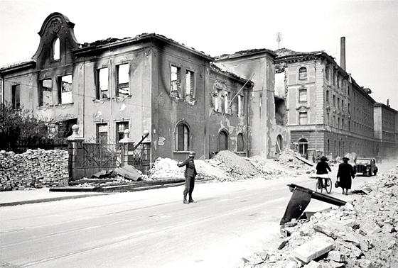 Die Hofbrauerei an der Inneren Wiener Straße wurde im Krieg schwer beschädigt.	Foto: Stadtarchiv München