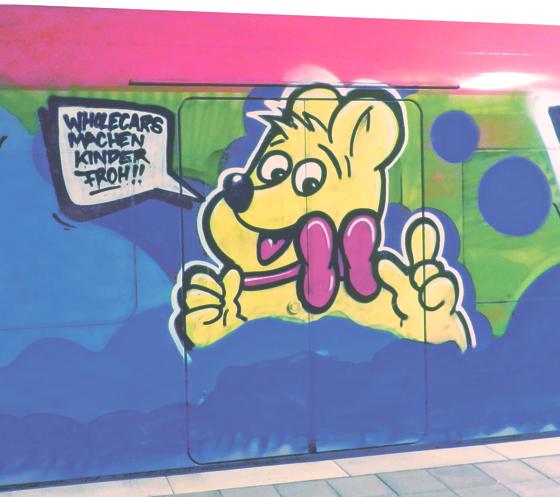 Eigentlich nett anzusehen, aber leider eignet sich eine S-Bahn eher nicht als Graffiti-Leinwand.	Foto: Bundespolizei
