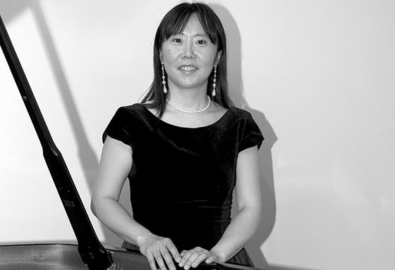 Die japanische Pianistin Michiko Ota-Kys veranstaltet am 21. Mai ein Klavierkonzert. Foto: VA