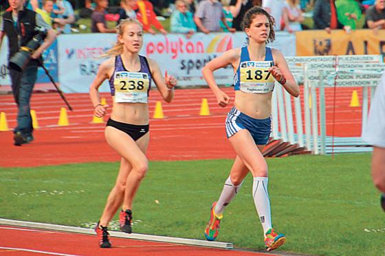 Martina Rappold hat im 3000-Meter-Lauf eine neue Bestzeit unter zehn Minuten gelaufen.	Foto: LG Sempt