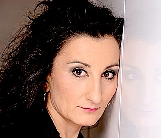 Sopranistin Eleni Ioannidou hat die Veranstaltung ins Leben gerufen; in der Oper singt sie die Rolle der Susanna.	Foto: VA