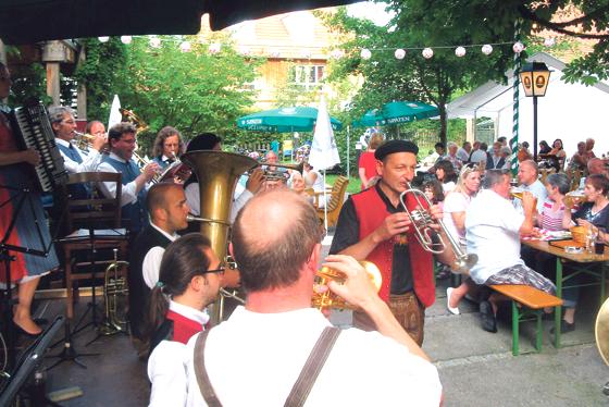 Traditioneller Musikgenuss mit dem Blasorchester Unterbiberger Hofmusik.	Foto: VA