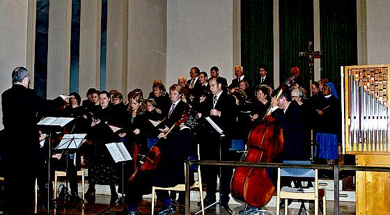 Das Konzert wird von den vereinigten Chören der Milbertshofener Pfarreien St. Lantpert und St. Georg gestaltet.	Foto: VA