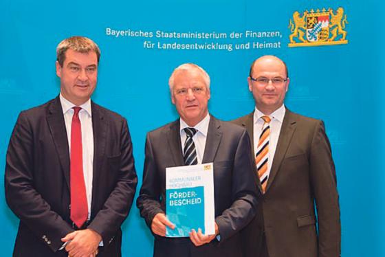 Markus Söder, Walter Brilmayer und Albert Füracker (v. li.) im Finanzministerium. Foto: Stadt Ebersberg