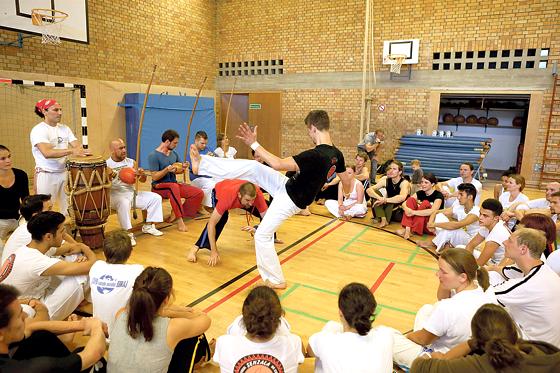 Capoeira in der Gruppe macht Spaß: ein echter Breitensport.	Foto: VA