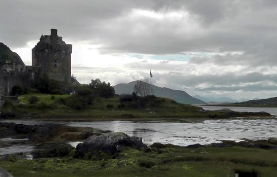 Eilean Donan Castle, eine Niederungsburg Schottlands in der Nähe von Dornie. 	Foto: VA