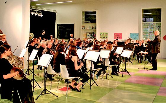 Das Symphonische Blasorchester Eching nimmt sich dem Thema Technik an. 	Foto: VA
