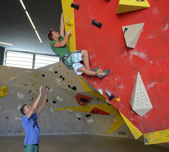 Bouldern macht ungemein Spaß, trainiert den Körper und ist abwechslungsreich.  	Foto: DAV