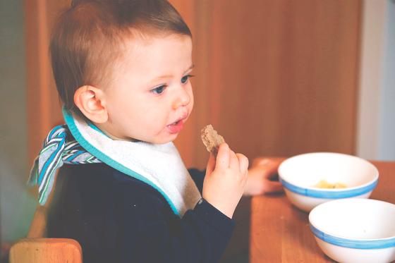Wie ein Kind mit Freuden essen lernt, erfährt man am 26. November bei Integra.	Foto: VA
